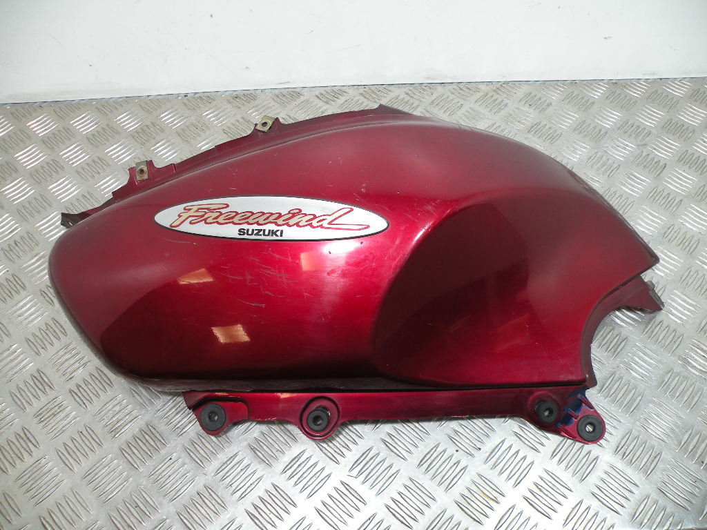 Carénage avant gauche SUZUKI XF 650 FREEWING 4t -1998-