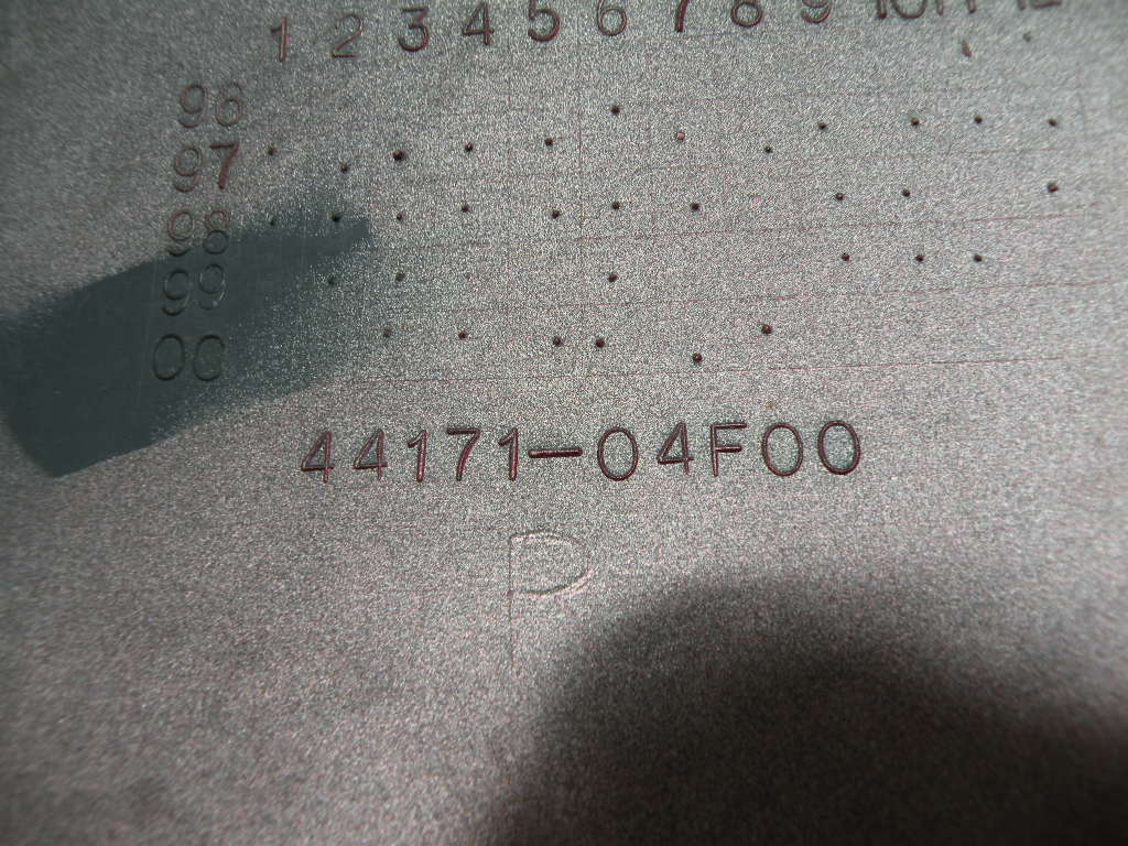 Carénage avant droit SUZUKI XF 650 FREEWING 4t -1998-