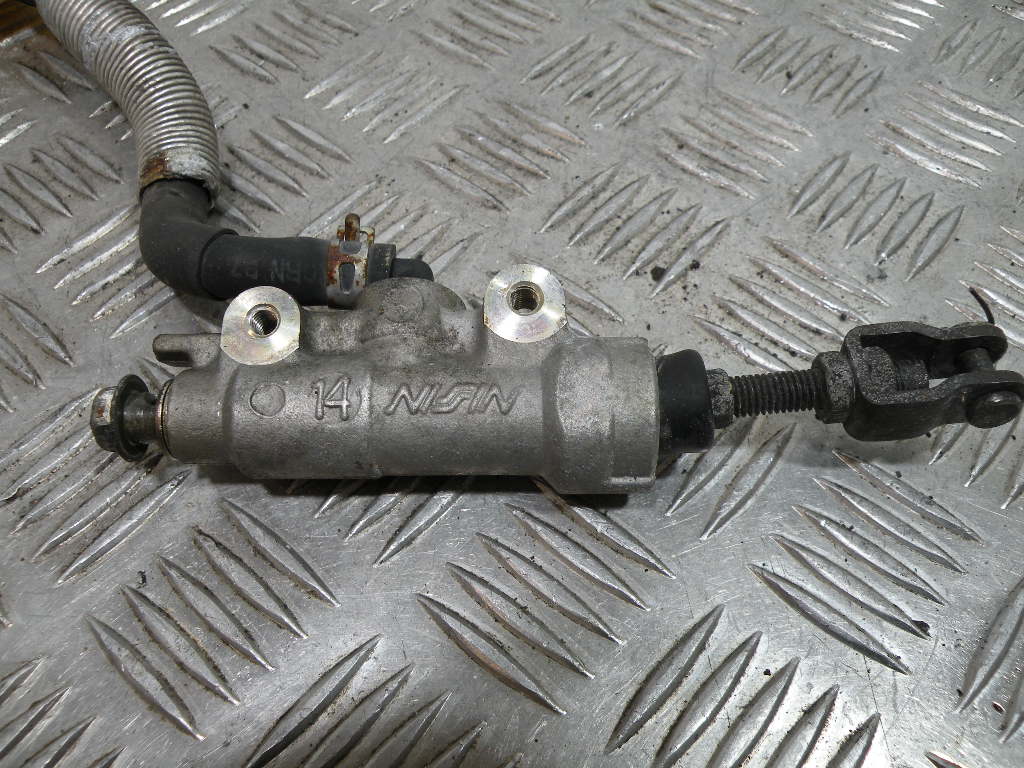 Maître cylindre de frein arrière SUZUKI XF 650 FREEWING 4t -1998-