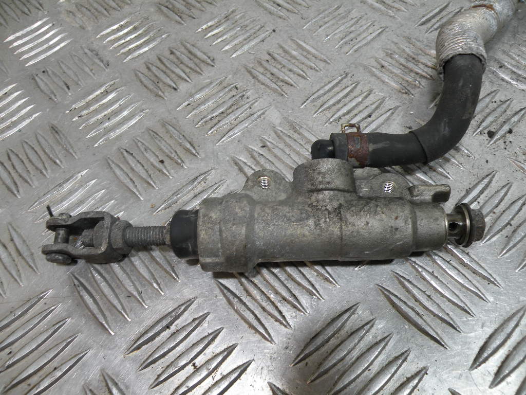 Maître cylindre de frein arrière SUZUKI XF 650 FREEWING 4t -1998-