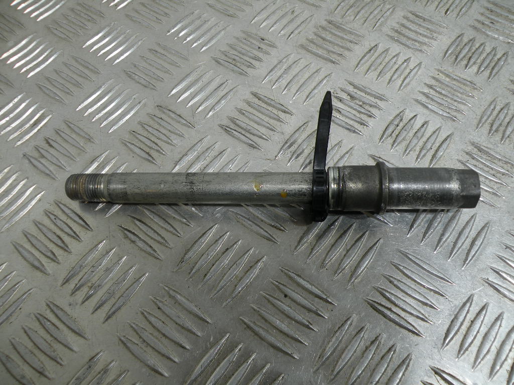 Axe de roue avant SUZUKI XF 650 FREEWING 4t -1998-