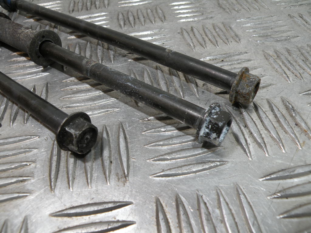 Axes moteur SUZUKI XF 650 FREEWING 4t -1998-