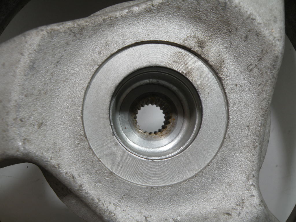 Roue arrière PEUGEOT 50 VIVACITY 2t -2002-