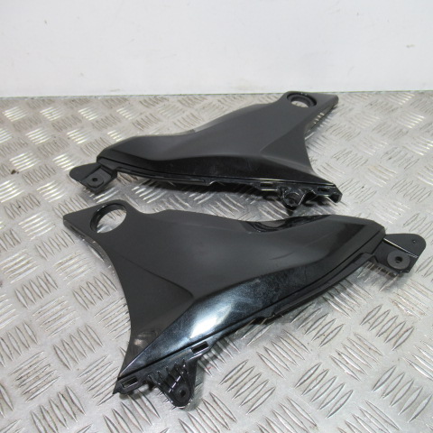 Caches latéraux KAWAZAKI Z800 – 2014 –