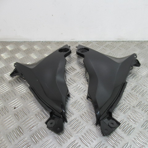 Caches latéraux KAWAZAKI Z800 – 2014 –