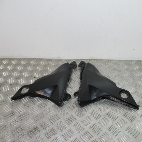 Caches latéraux KAWAZAKI Z800 – 2014 –