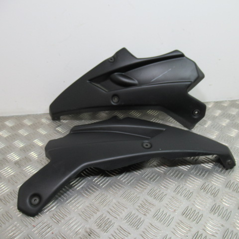 Caches arrière droit et gauche KAWASAKI Z800 – 2014 –