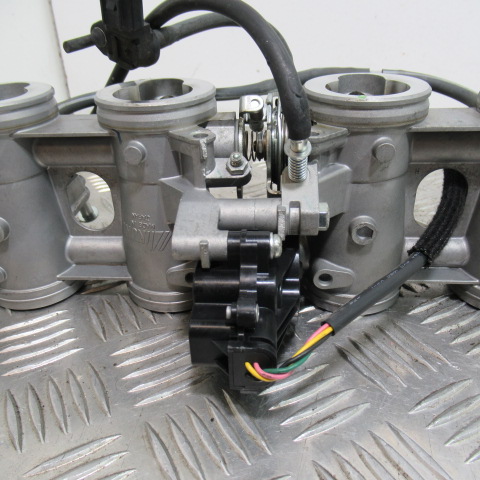 Boitier papillon KAWASAKI Z800 – 2014 –