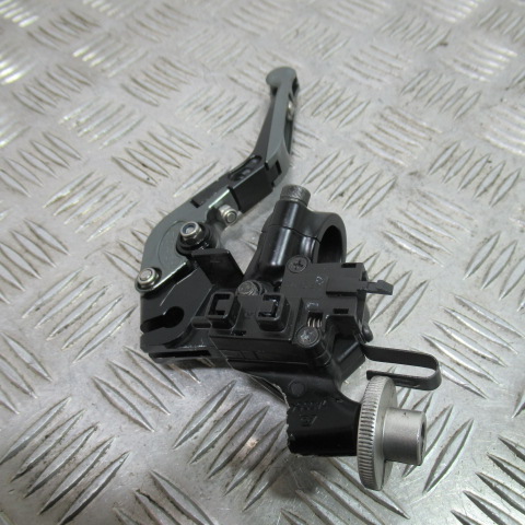 Support et levier d’embrayage KAWASAKI Z800 – 2014 –