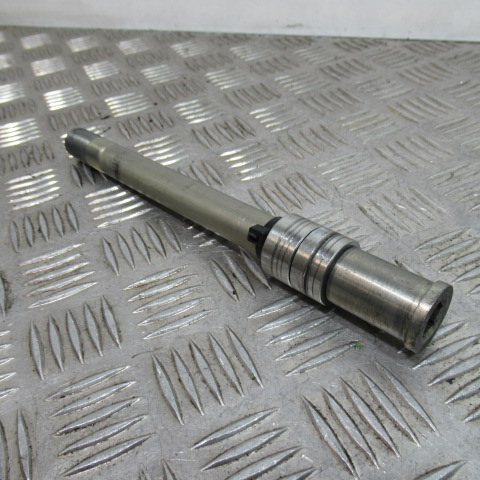 Axe roue avant KAWASAKI Z800 – 2014 –