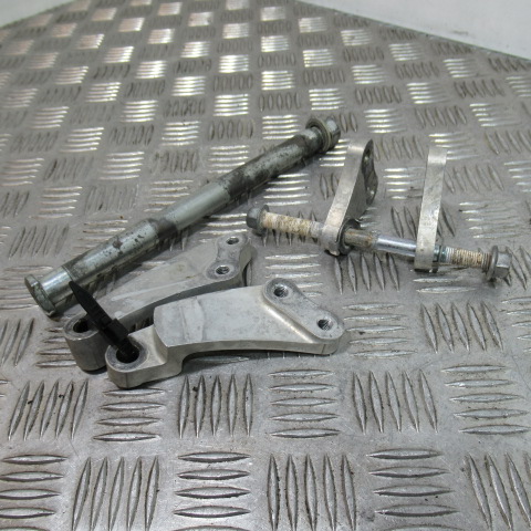 Support moteur+axe YAMAHA 250 YZF – 2011 –