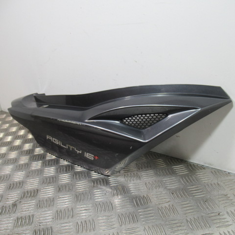 Capot arrière droit KYMCO AGILITY 50 2T 16+ – 2017 –