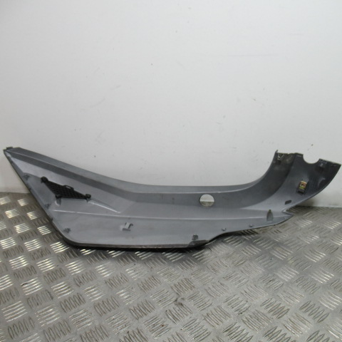 Capot arrière droit KYMCO AGILITY 50 2T 16+ – 2017 –