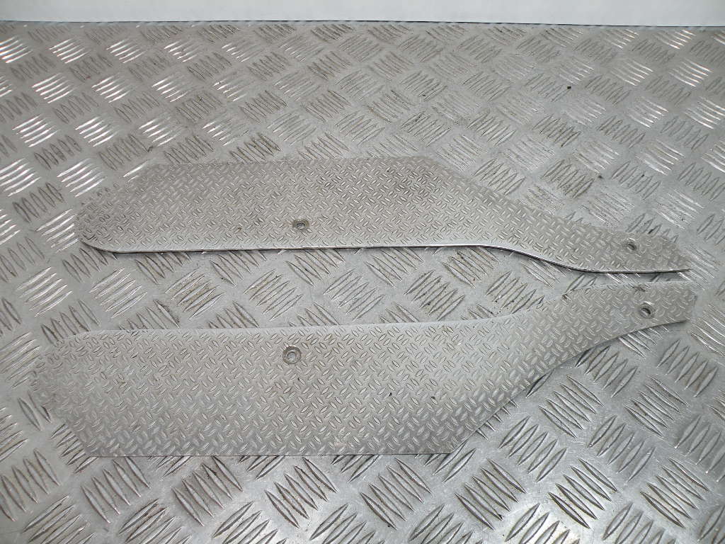 Tapis de marche pied PIAGGIO 50 NRG POWER 2t -2021-