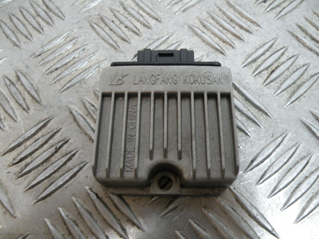 Régulateur de tension PIAGGIO 50 NRG POWER 2t -2021-