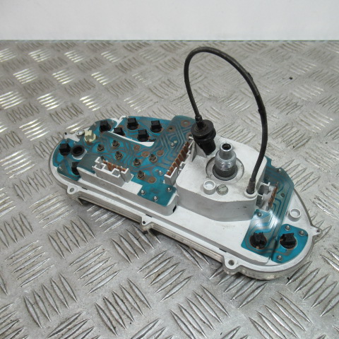 Compteur PIAGGIO HEXAGON 125 – 1995 –