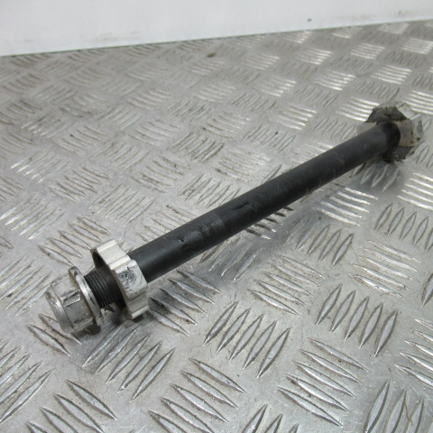 Axe roue arrière KTM 450 SX – 2003 –