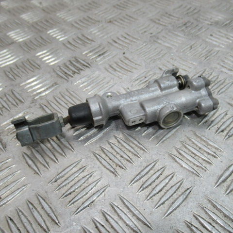 Maitre cylindre arrière HONDA 250 CRF – 2008 –