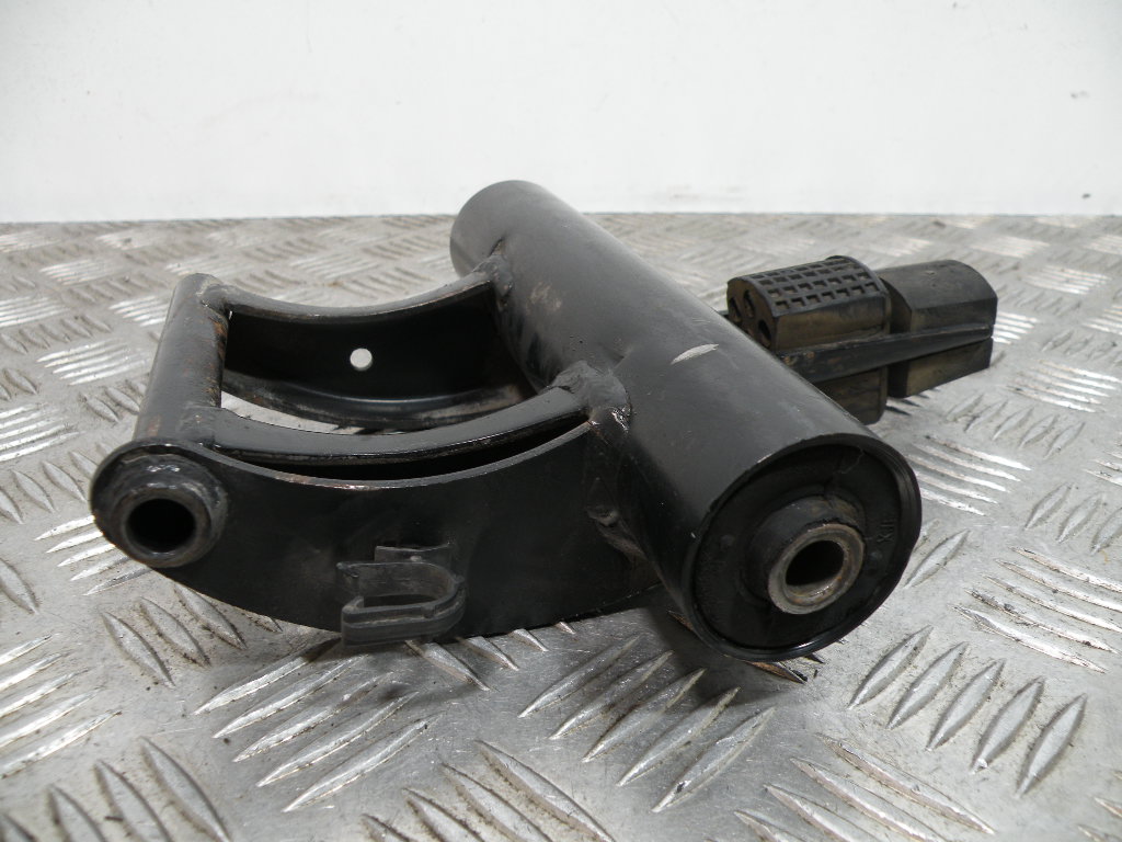 Support moteur PIAGGIO 50 ZIP 2t -2017-