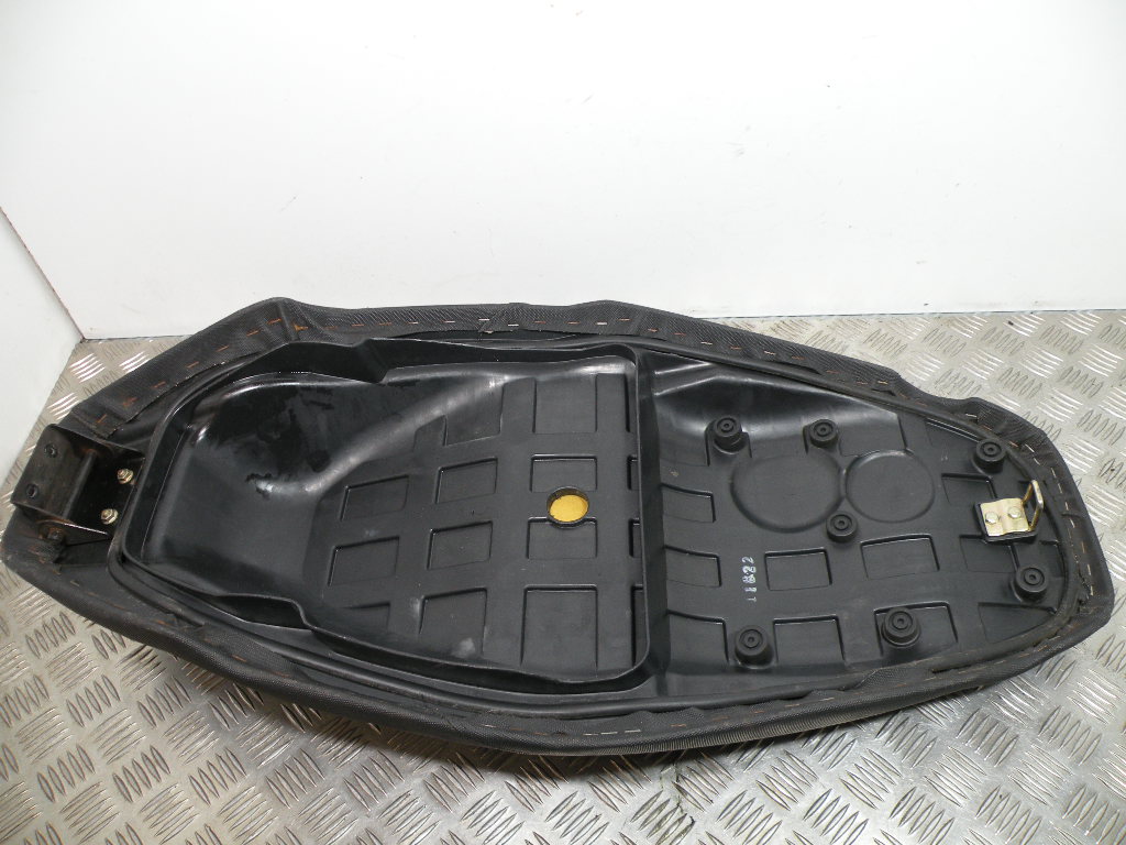 Selle KYMCO 50 AGILITY 2t -2011-