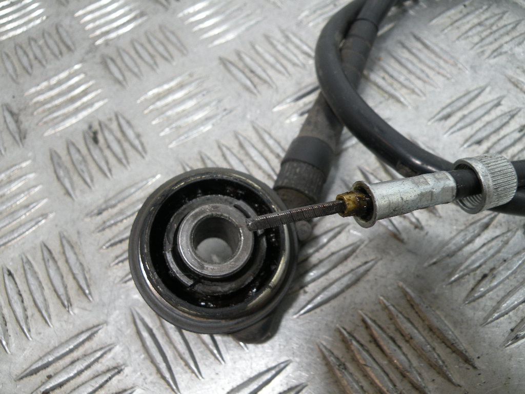 Entraineur + cable compteur KYMCO 50 AGILITY 2t -2011-