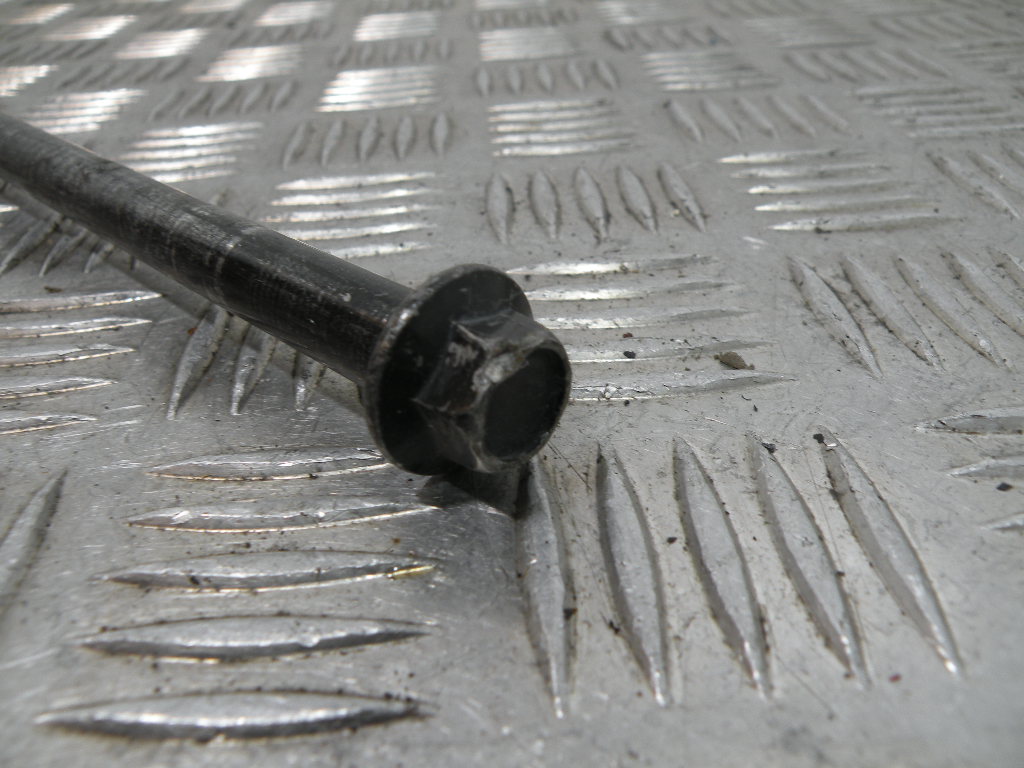 Axe de roue avant KYMCO 50 AGILITY 16+ 4t -2021-