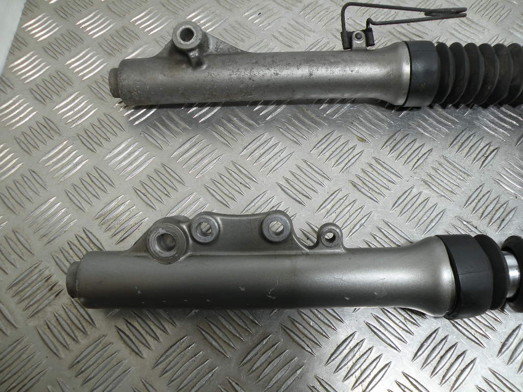 Fourche YAMAHA 125 CYGNUS 4t -2006-