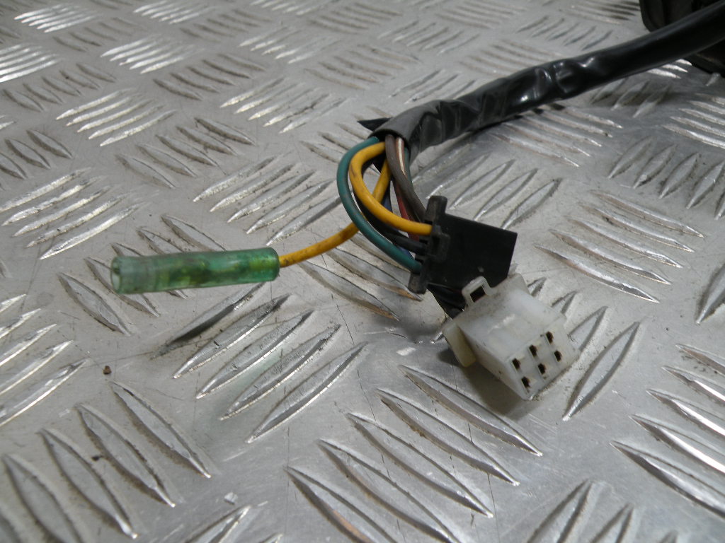 Commodo gauche YAMAHA 125 CYGNUS 4t -2006-