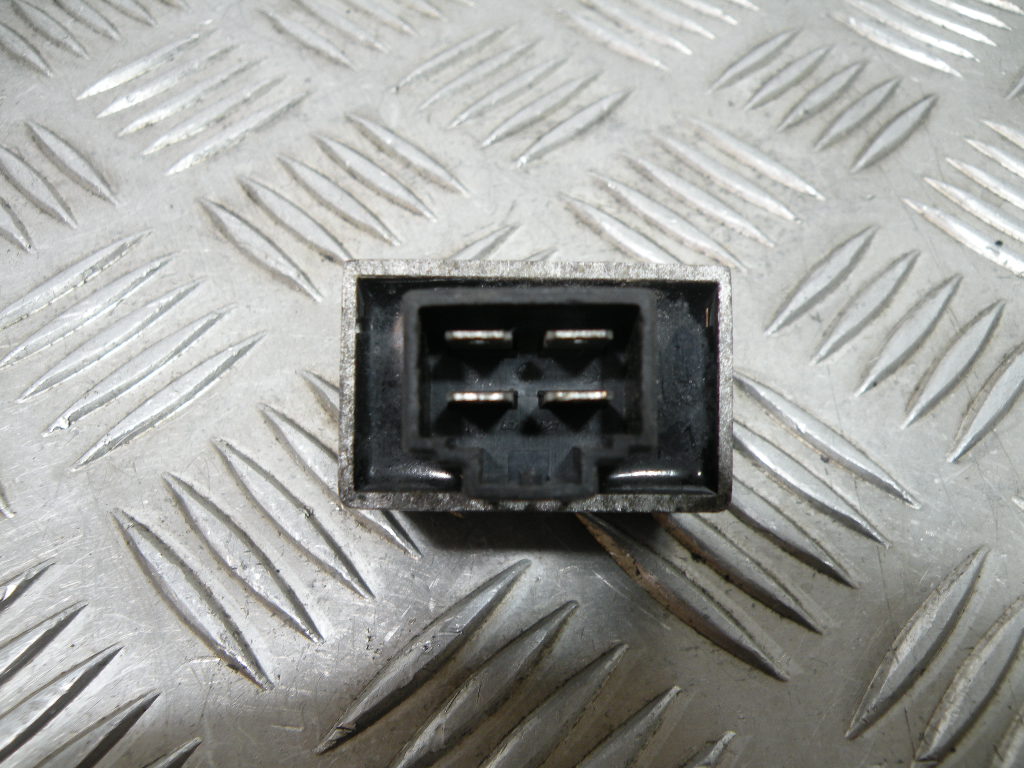 Régulateur de tension YAMAHA 125 CYGNUS 4t -2006-