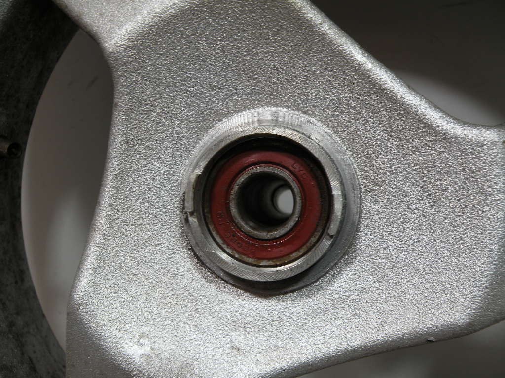 Roue avant PEUGEOT 125 VIVACITY 4t -2011-