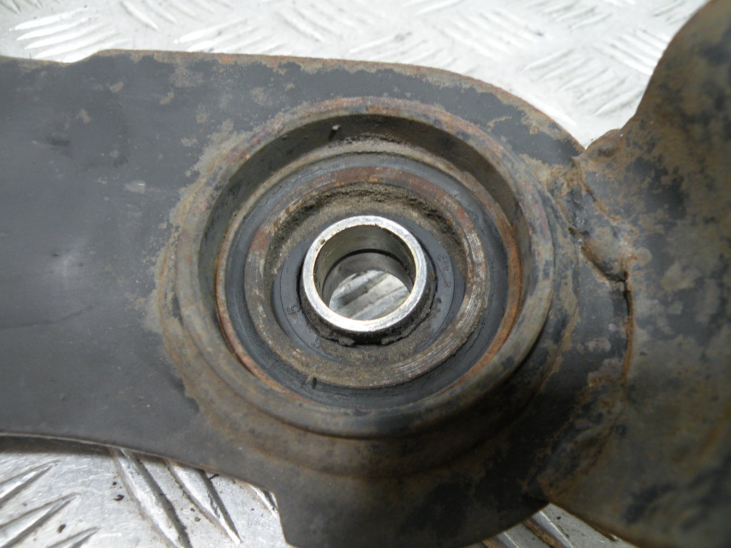 Bras oscillant PEUGEOT 125 VIVACITY 4t -2011-