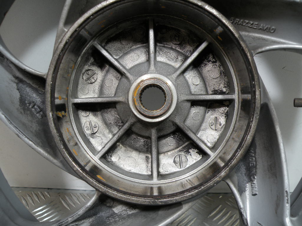 Roue arrière PIAGGIO 50 FLY 2t -2014-