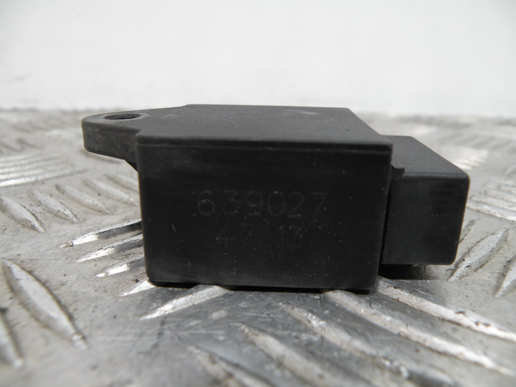 Centrale clignotant PIAGGIO 50 FLY 2t -2014-