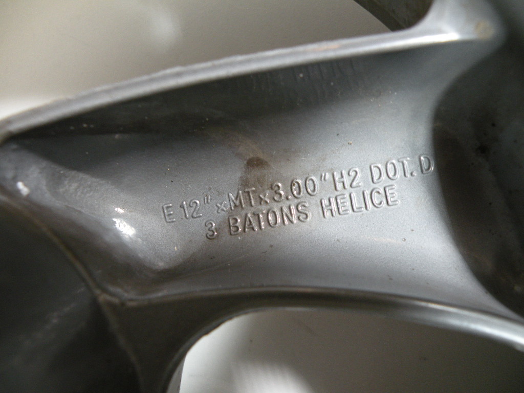 Roue avant PEUGEOT 100 ELYSEO 2t -2003-