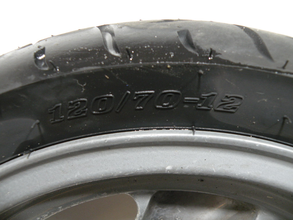 Roue avant PEUGEOT 100 ELYSEO 2t -2003-