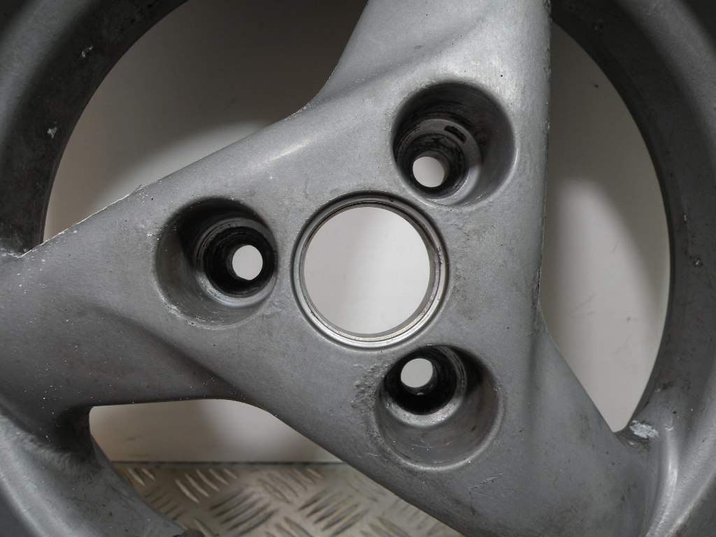 Roue arrière PEUGEOT 100 ELYSEO 2t -2003-