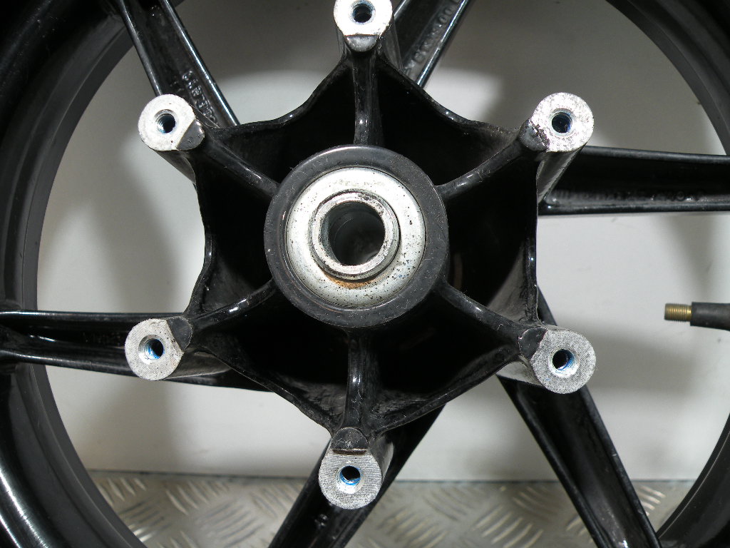 Roue avant PIAGGIO 50 NRG 2t -2010-