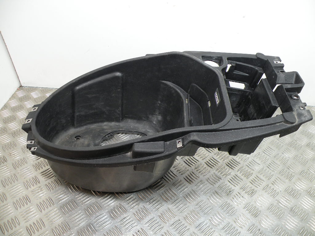 Coffre sous selle PIAGGIO 50 NRG 2t -2010-