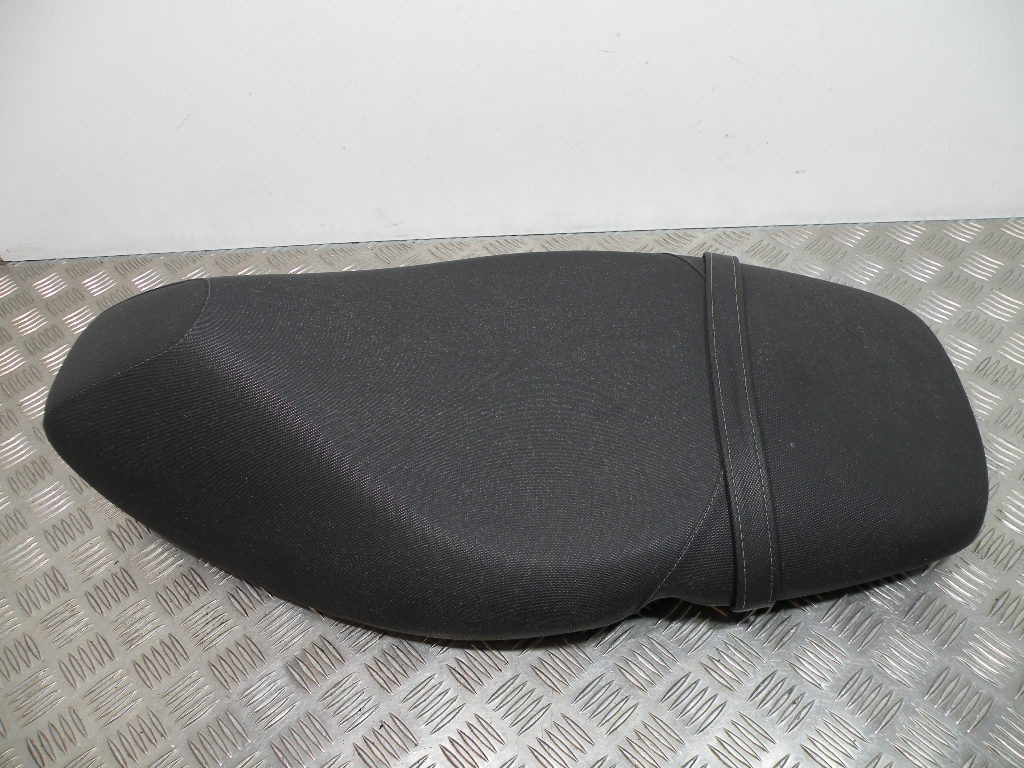 Selle PIAGGIO 50 NRG 2t -2010-