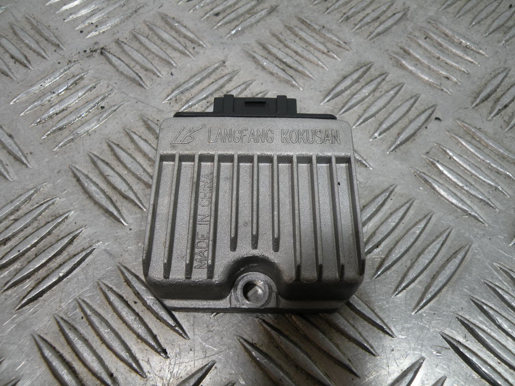 Régulateur de tension PIAGGIO 50 NRG 2t -2010-