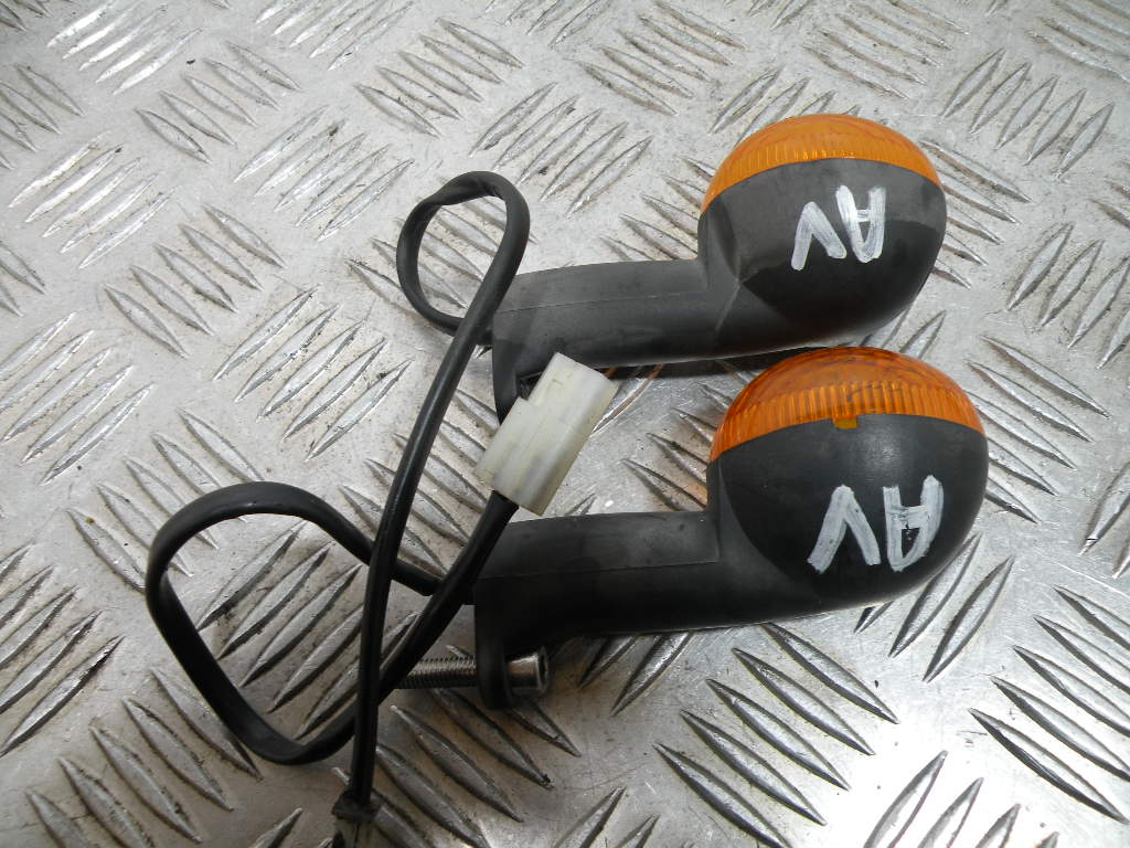 Clignotant avant PEUGEOT 50 LUDIX 2t -2007-