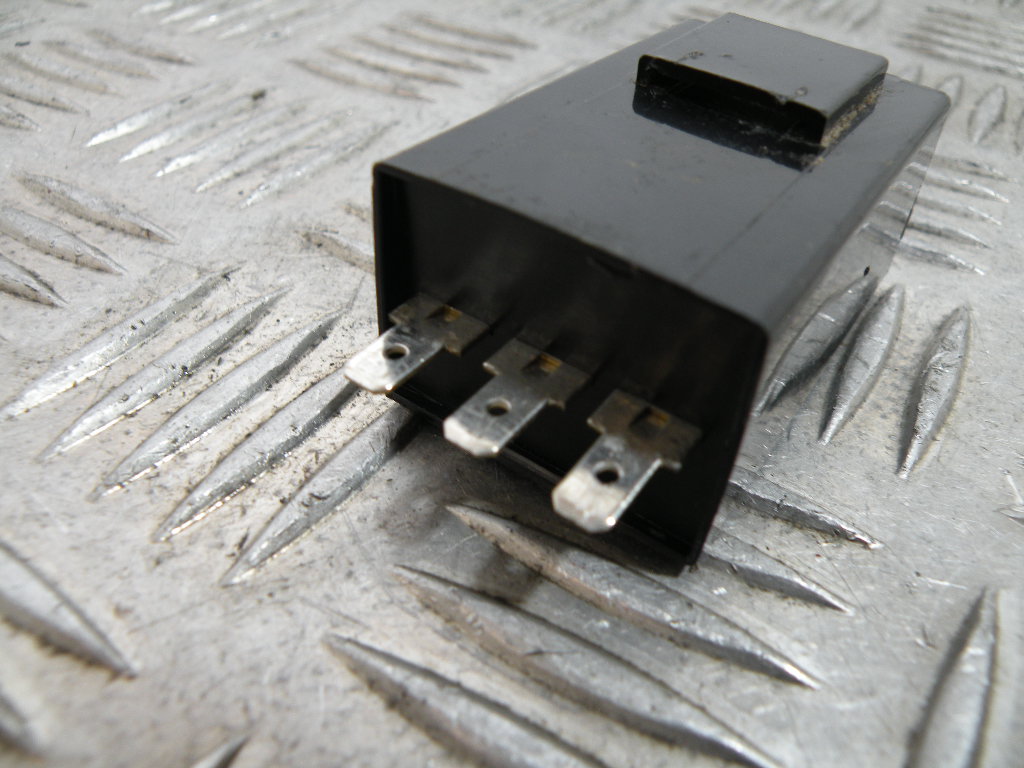 Centrale clignontant PEUGEOT 50 LUDIX 2t -2007-