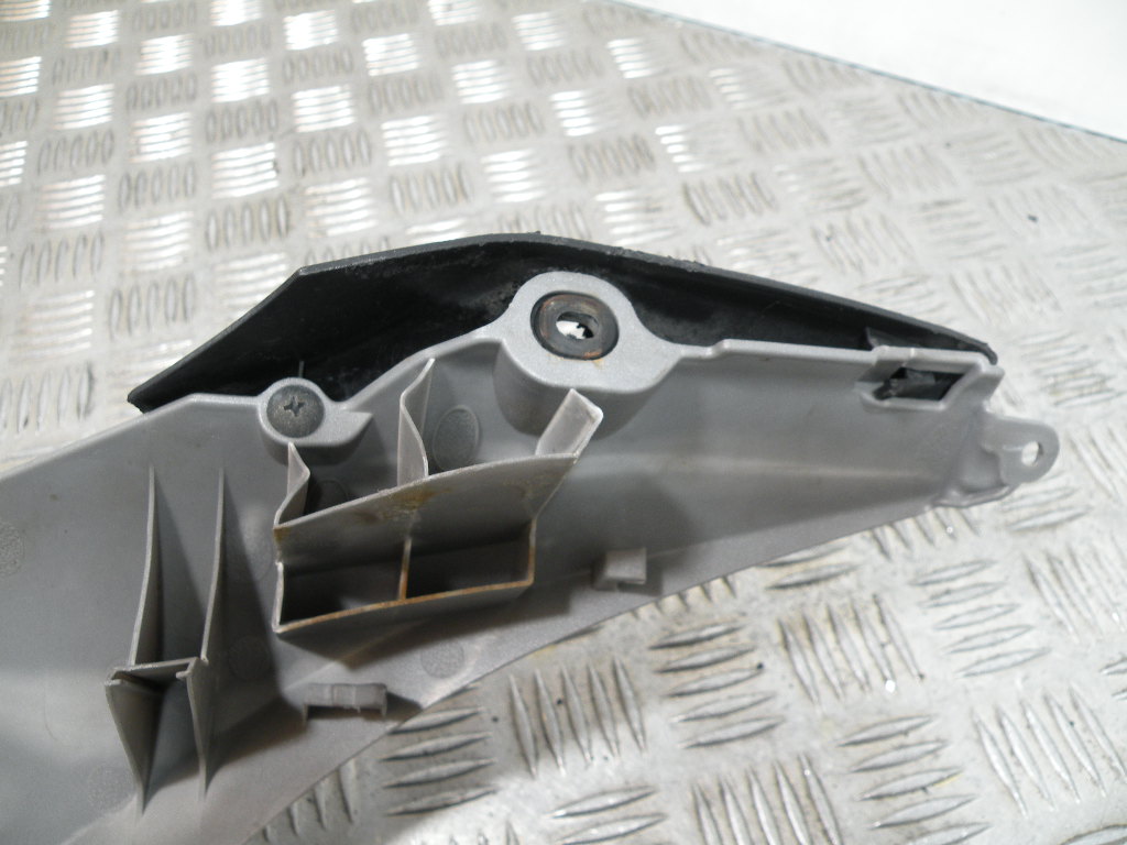 Cache latéral droit MBK 125 OCEO 4t -2013-