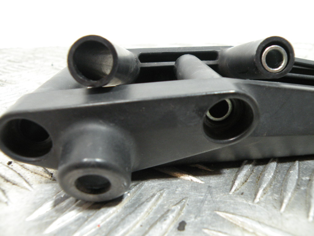 Support pare-brise MBK 125 OCEO 4t -2013-