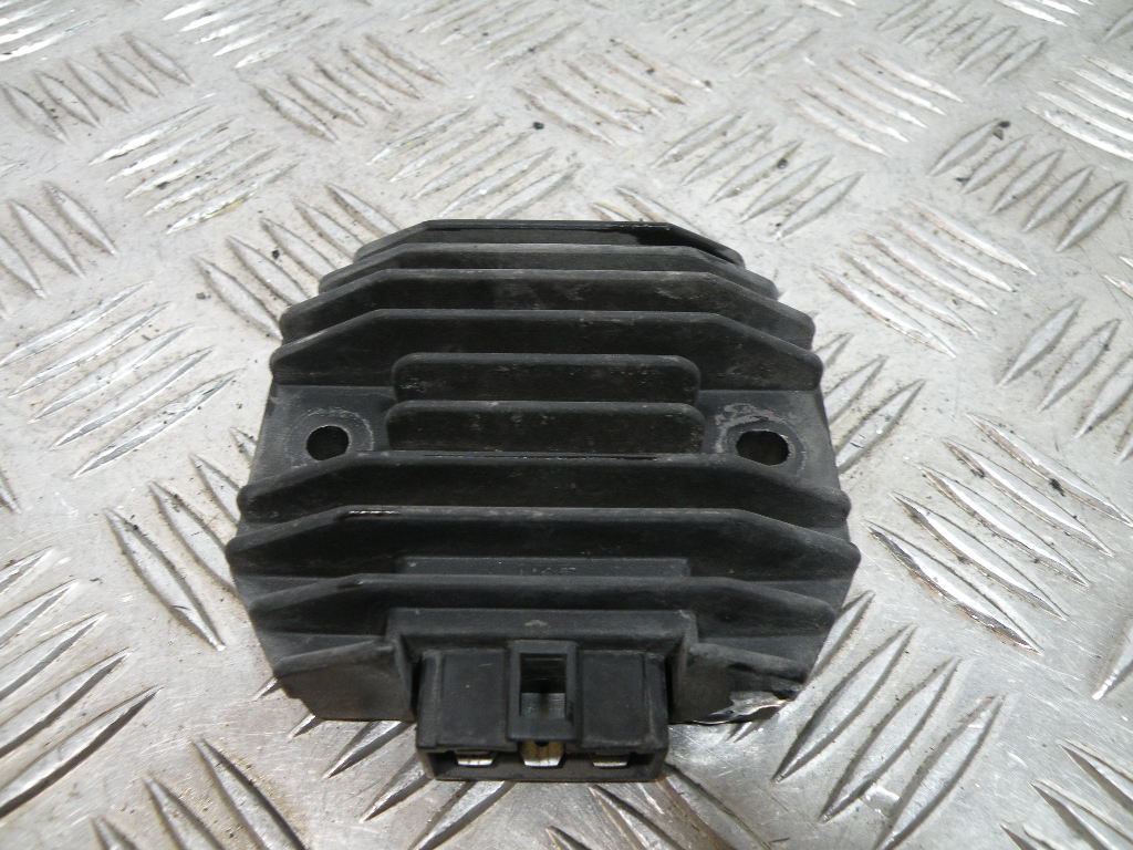 Régulateur de tension MBK 125 OCEO 4t -2013-