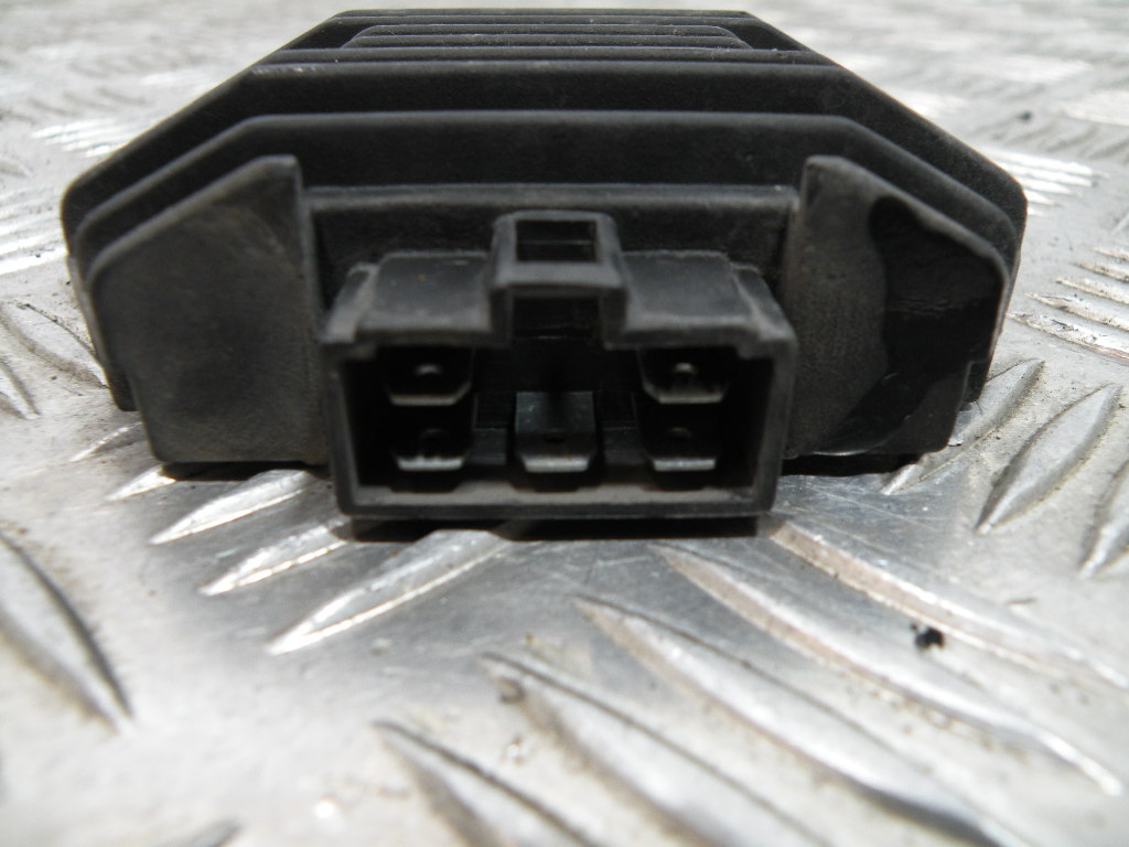 Régulateur de tension MBK 125 OCEO 4t -2013-