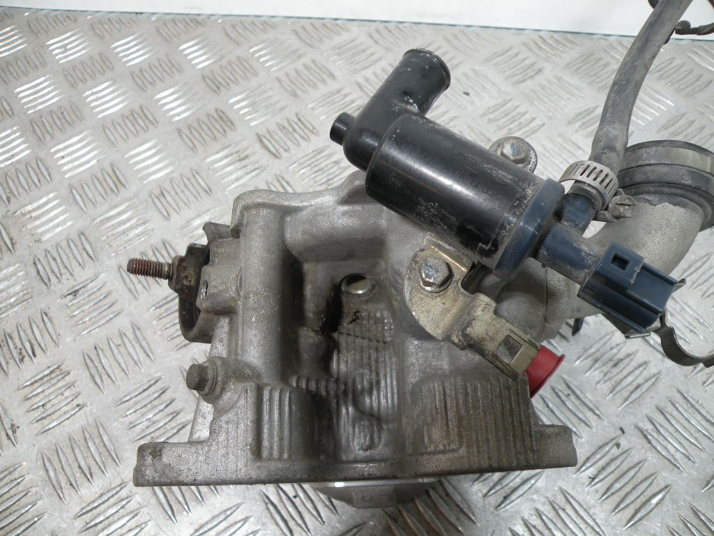 Culasse avec couvre-culasse MBK 125 OCEO 4t -2013-