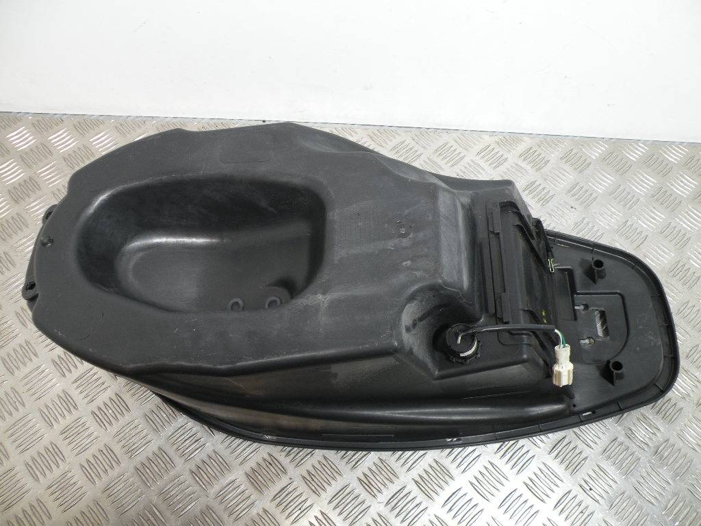 Coffre sous selle SYM 50 ORBIT III 4t -2019-