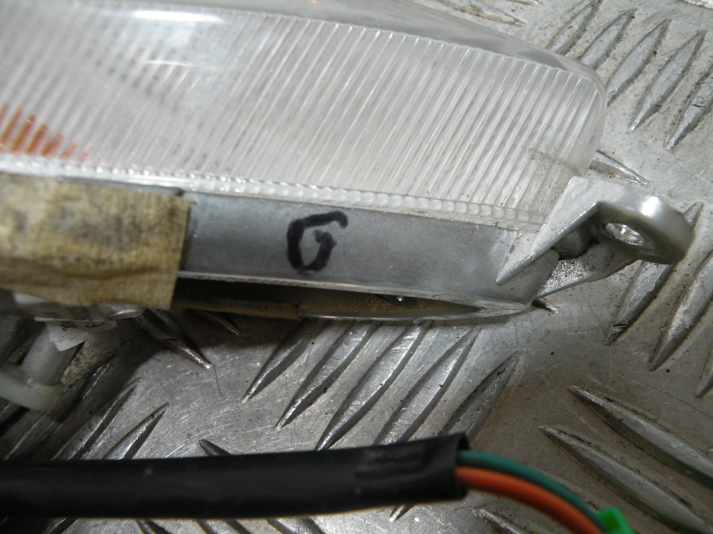 Clignotant avant gauche SYM 50 ORBIT III 4t -2019-