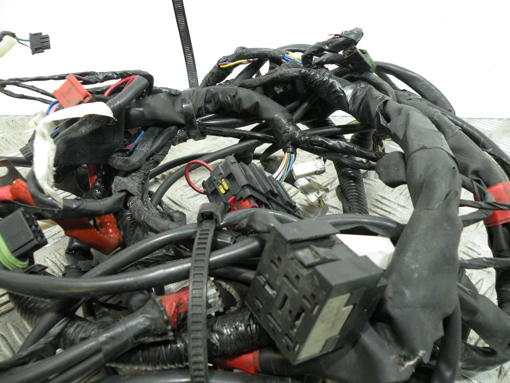 Faisceau électrique VESPA 125 GTS 4t -2006-